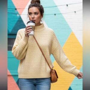 Vintage  pale yellow mock neck cable knit sweater/preppy/‎ grandmacore /boho